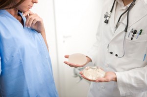 Chirurgie Implant / prothèse mammaire à Lyon